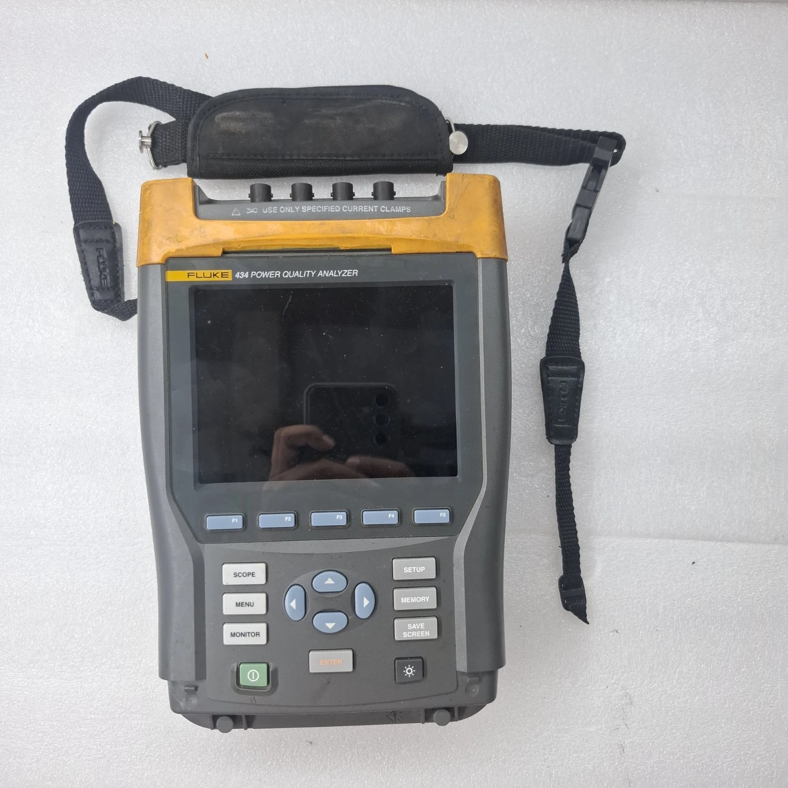FLUKE 434 POWER QUALITY ANALYZER 1000V CAT III/600V CAT IV FLUKE 434 (As Is)